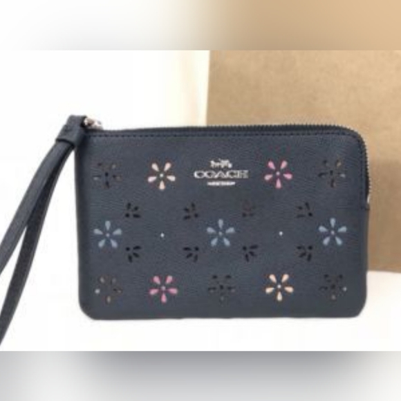 Coach perforated city tote set - Picture 5 of 6